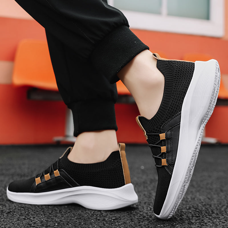 Stickade sneakers