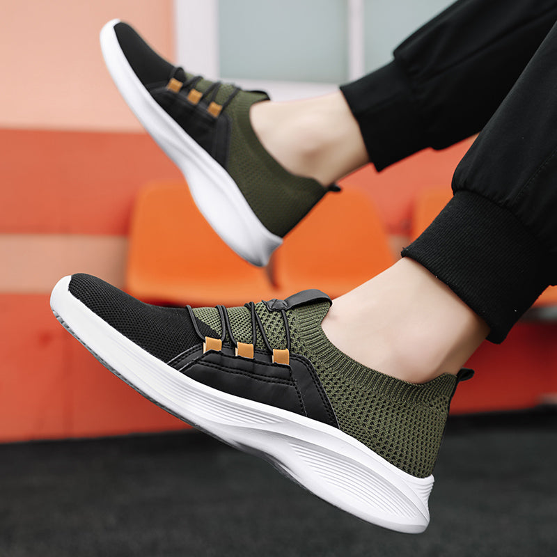 Stickade sneakers